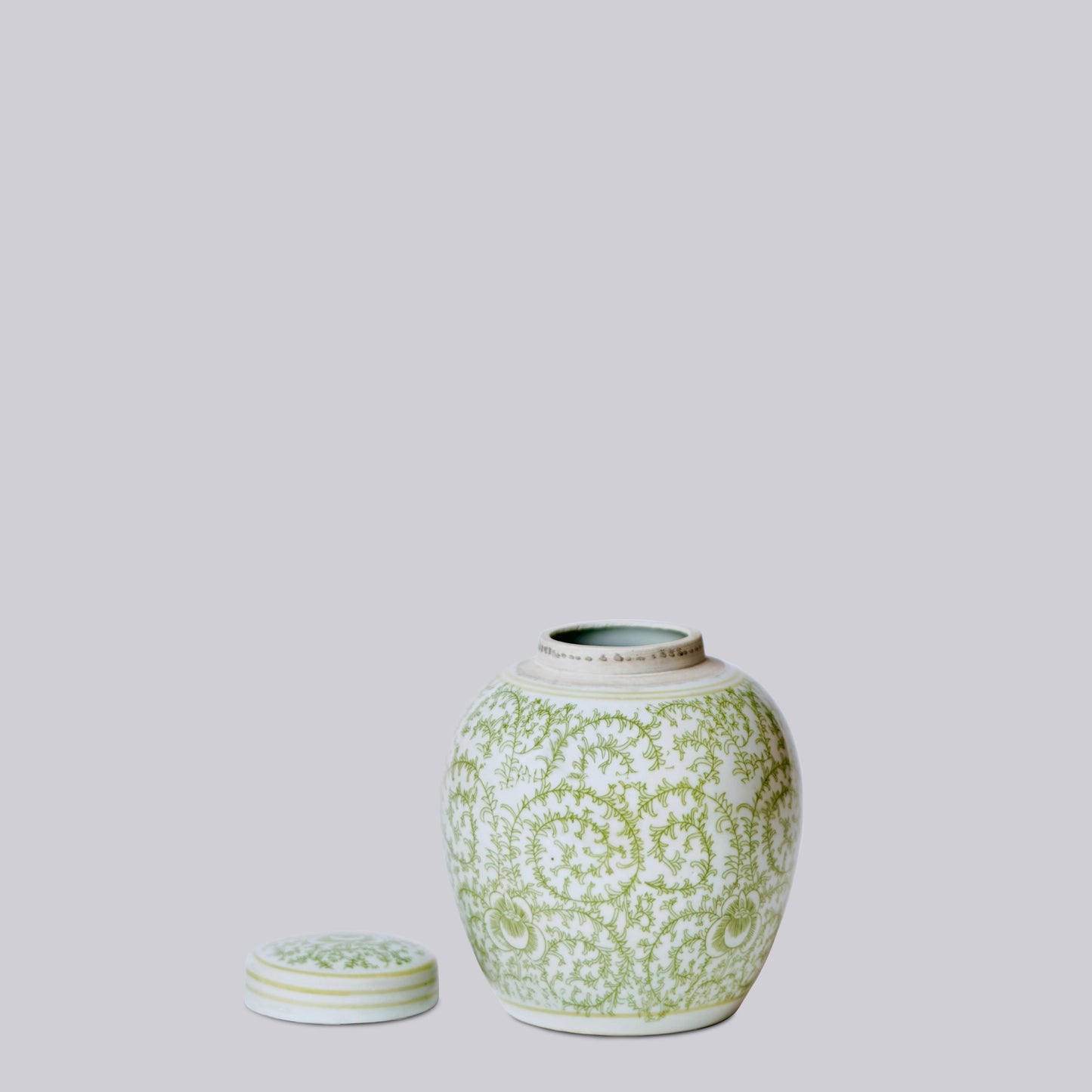 Green and White Porcelain Scrolling Peony Round Jar