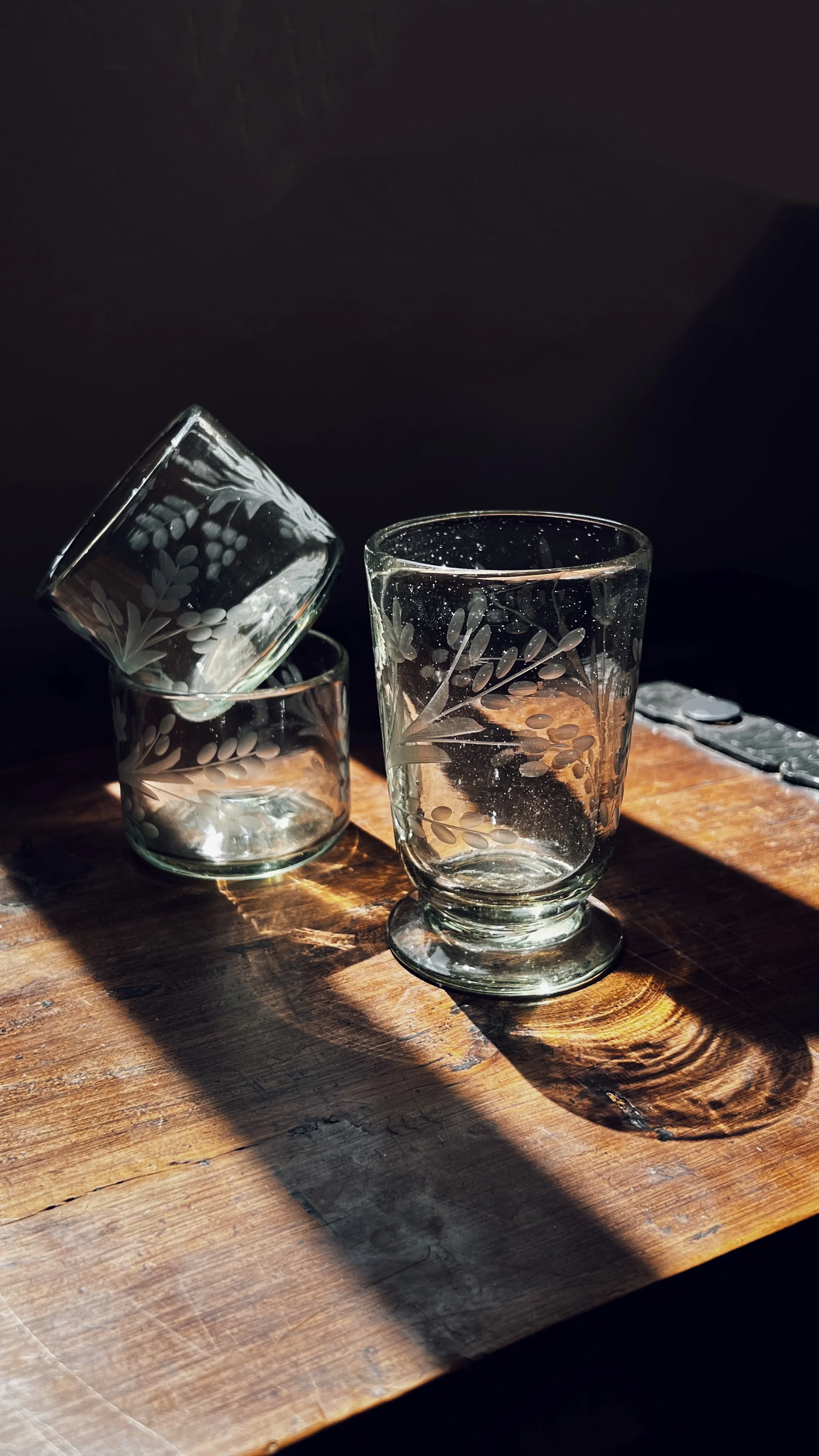 Hand-etched Blown Footed Glass: Water Glass