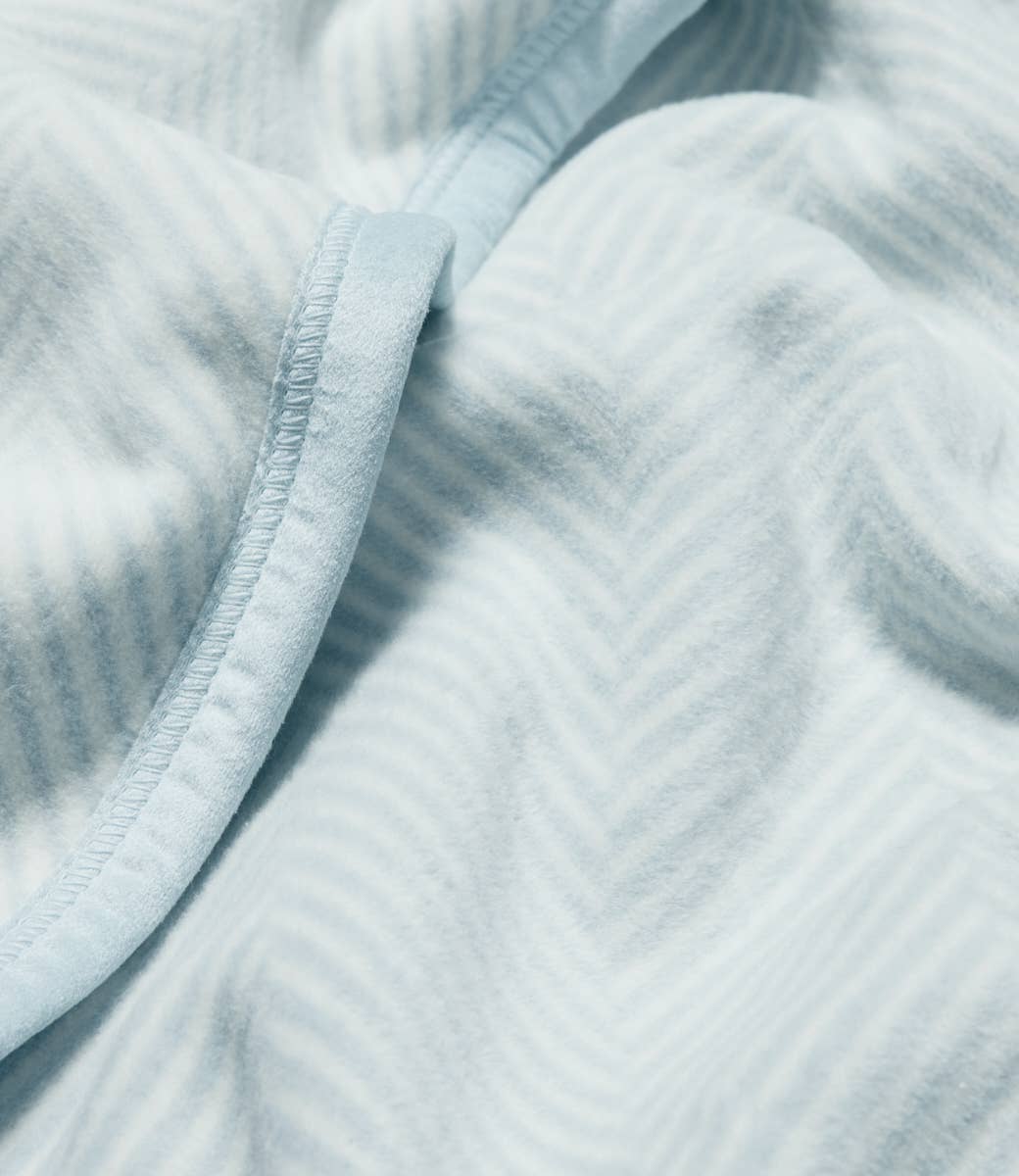 Harborview Herringbone Sky Blanket: Original