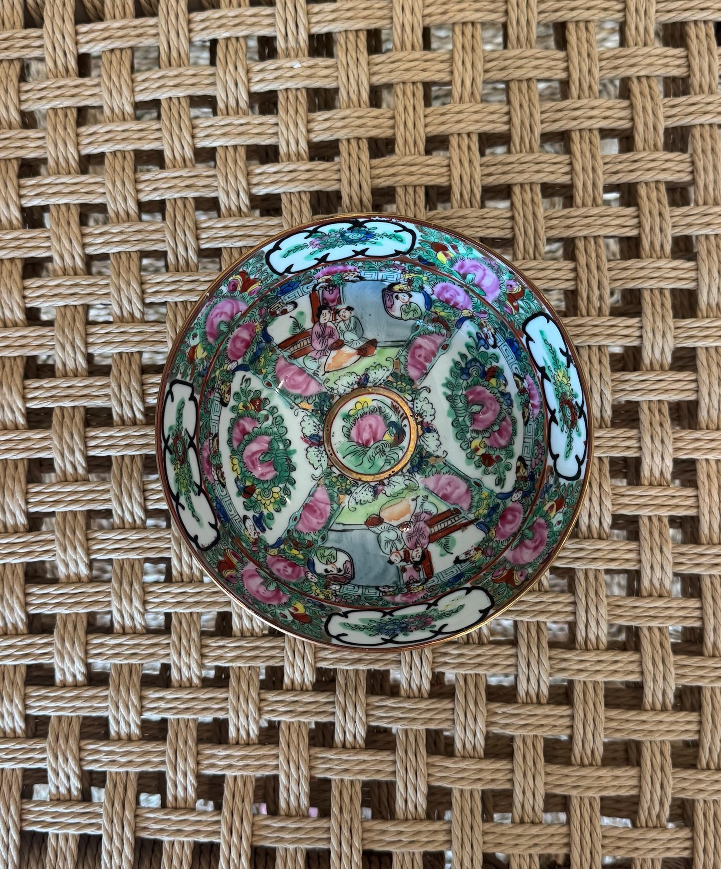 Rose Medallion Bowl