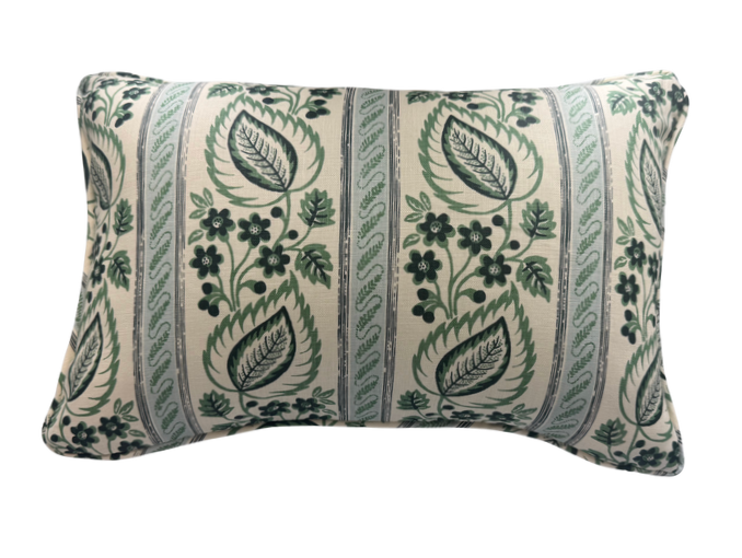 Meredith Ellis Alden in Grass Pillow