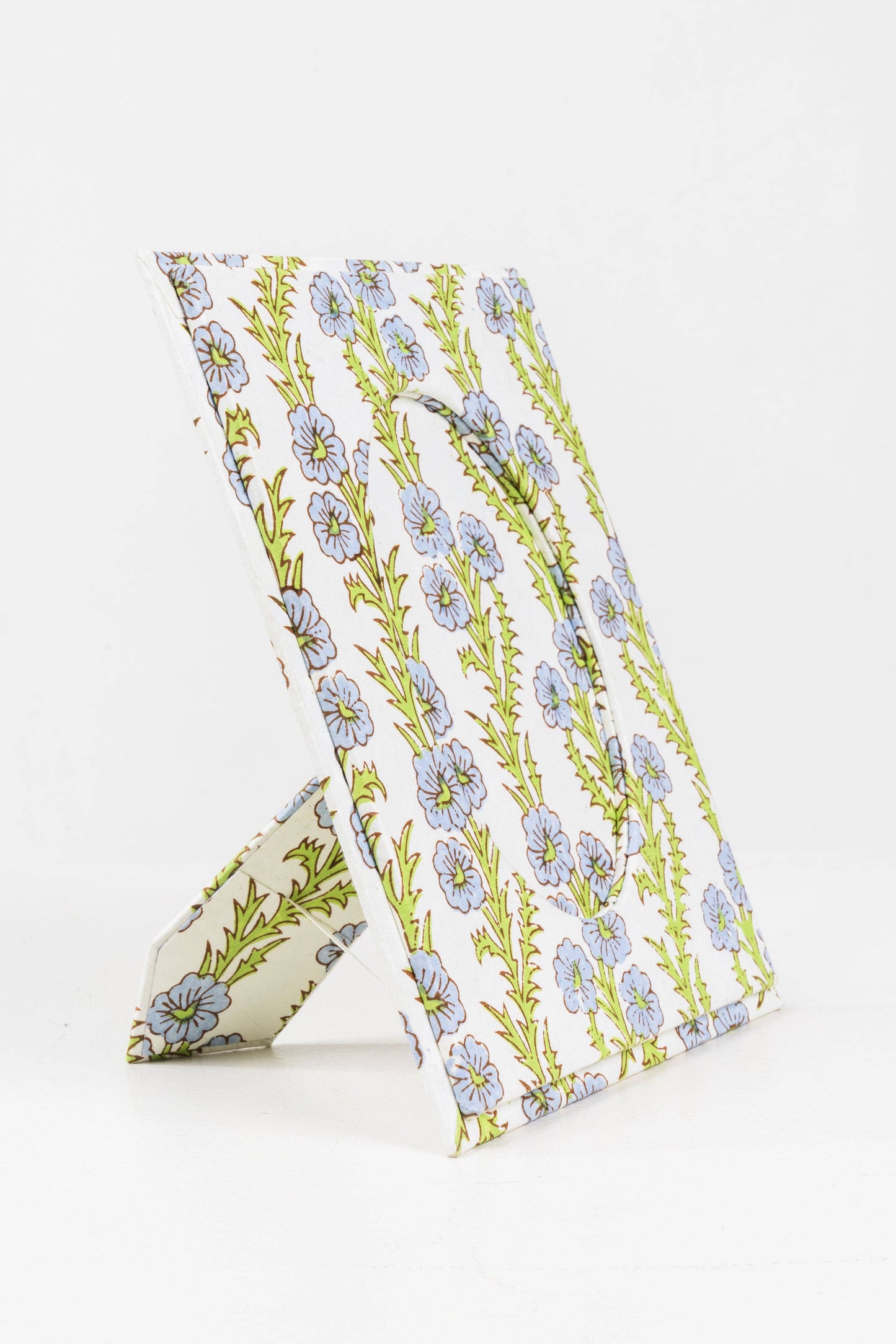 Blockprint Picture Frame in Forget-Me-Not Floral, 4x6