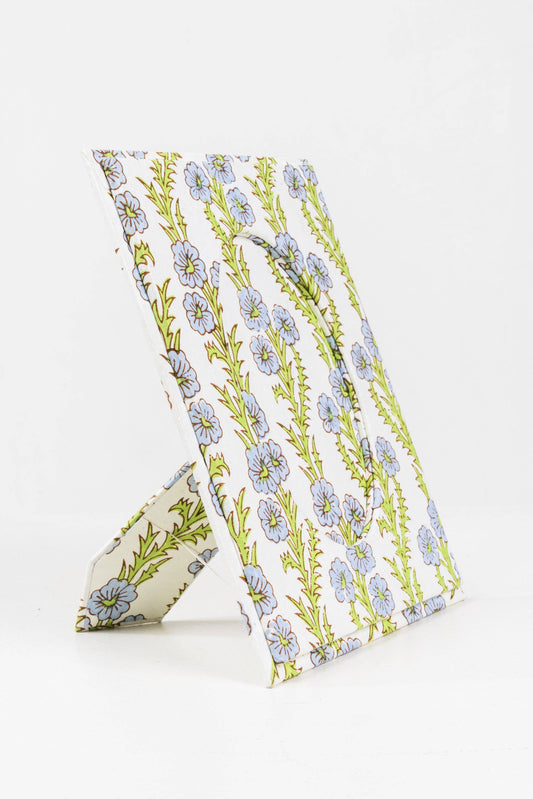 Blockprint Picture Frame in Forget-Me-Not Floral, 4x6