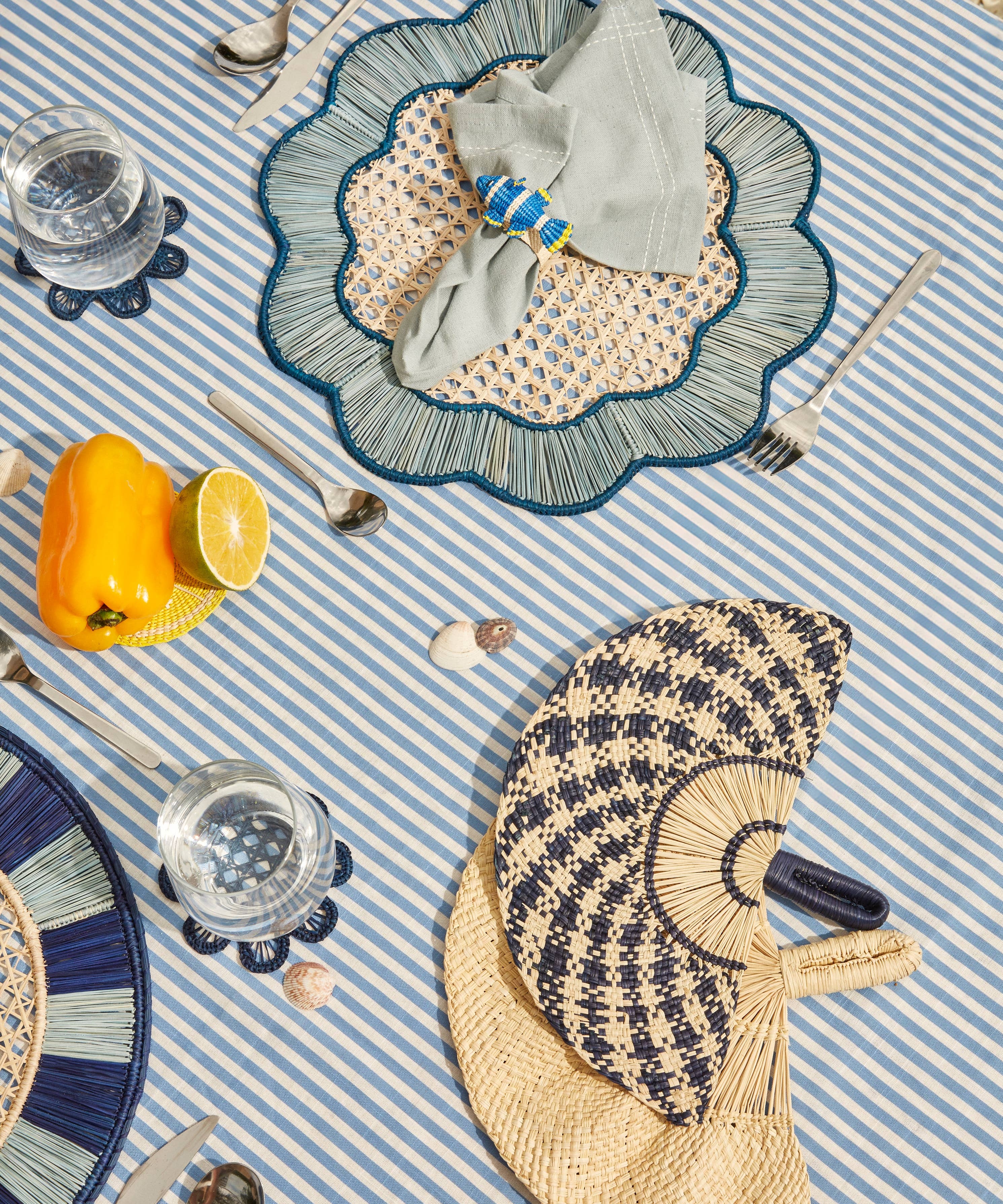 Breezy Placemat: Sky Blue/Navy