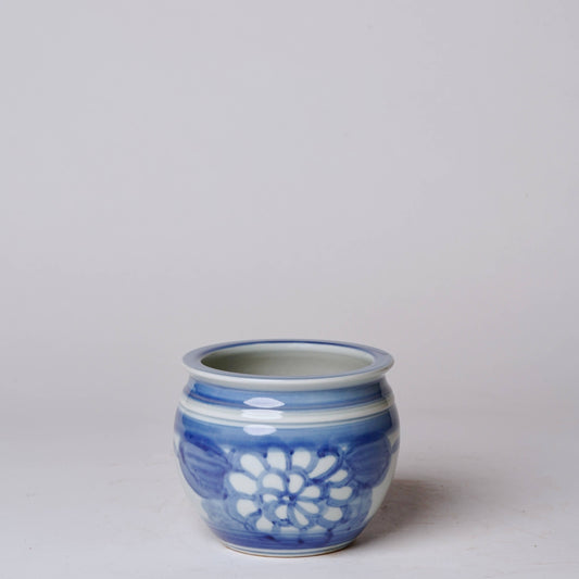 Hand Painted Floral Blue and White Porcelain Small Pot
